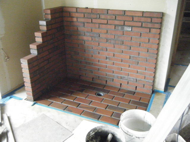 床、壁煉瓦積み1